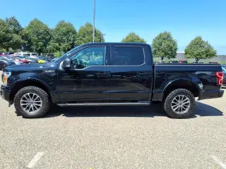 Ford F-150 2019 4x4 XLT 4 puertas SuperCrew 5.5 pies. Caja corta