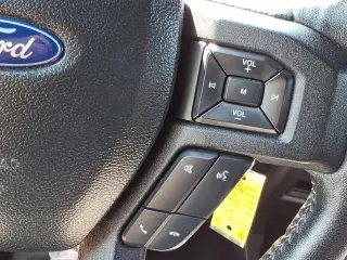 Ford F-150 2019 4x4 XLT 4 puertas SuperCrew 5.5 pies. Caja corta