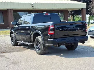 Ram 1500 2020 4x4 Rebel Cabina Crew 4 puertas 5.6 pies. Pickup SB