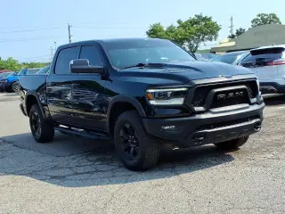 Ram 1500 2020 4x4 Rebel Cabina Crew 4 puertas 5.6 pies. Pickup SB