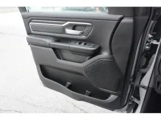 Ram 1500 2022 4x2 Lone Star 4 puertas Cabina Crew 5.6 pies. SB Pickup
