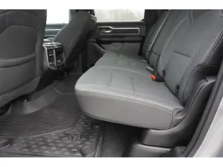 Ram 1500 2022 4x2 Lone Star 4 puertas Cabina Crew 5.6 pies. SB Pickup