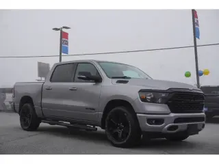 Ram 1500 2022 4x2 Lone Star 4 puertas Cabina Crew 5.6 pies. SB Pickup