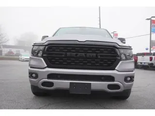 Ram 1500 2022 4x2 Lone Star 4 puertas Cabina Crew 5.6 pies. SB Pickup