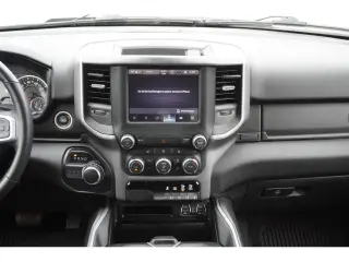 Ram 1500 2022 4x2 Lone Star 4 puertas Cabina Crew 5.6 pies. SB Pickup