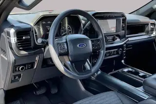 Ford F-150 2023 4x2 XL 4 puertas SuperCab 6.5 pies SB
