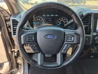 Ford F-150 2020 4x4 XLT 4 puertas SuperCrew 5.5 pies. SB