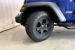 Jeep Wrangler Unlimited 2018 4x4 Sport 4 puertas SUV (lanzamiento a mitad de año)