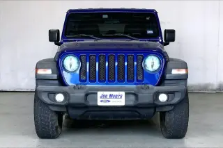 Jeep Wrangler Unlimited 2018 4x4 Sport 4 puertas SUV (lanzamiento a mitad de año)