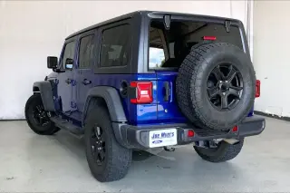 Jeep Wrangler Unlimited 2018 4x4 Sport 4 puertas SUV (lanzamiento a mitad de año)