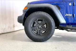 Jeep Wrangler Unlimited 2018 4x4 Sport 4 puertas SUV (lanzamiento a mitad de año)