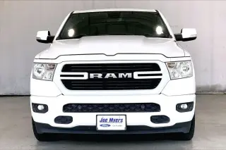 Ram 1500 2020 4x2 Big Horn 4 puertas Cabina Crew 5.6 pies. SB Pickup