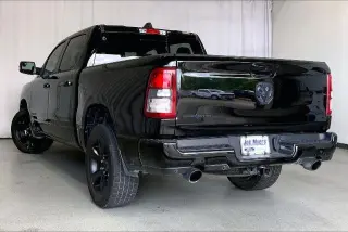 Ram 1500 2024 4x4 Big Horn 4 puertas Crew Cab 5.6 pies. Pickup SB