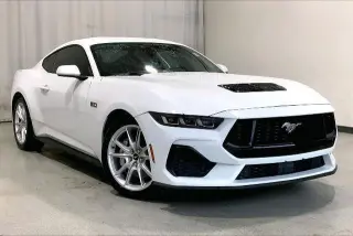 Ford Mustang 2024 GT Premium 2 puertas Fastback