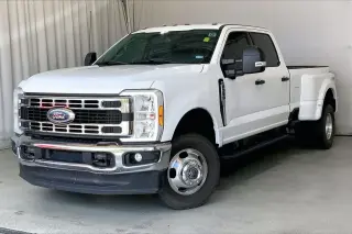 Ford F-350 Super Duty 2023 4x4 XLT Cabina Crew de 4 puertas 8 pies LB DRW Pickup