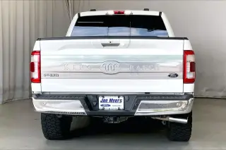 Ford F-150 2021 4x4 King Ranch 4 puertas SuperCrew 5.5 pies. SB