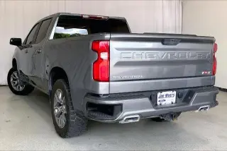 Chevrolet Silverado 1500 Limited 2022 4x4 RST Cabina Crew de 4 puertas 5.8 pies. Caja corta