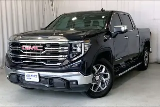 GMC Sierra 1500 2023 4x2 SLT Cabina Crew 4 puertas 5.8 ft. Caja corta