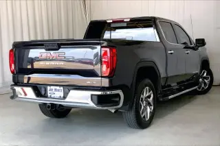 GMC Sierra 1500 2023 4x2 SLT Cabina Crew 4 puertas 5.8 ft. Caja corta