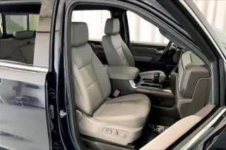GMC Sierra 1500 2023 4x2 SLT Cabina Crew 4 puertas 5.8 ft. Caja corta