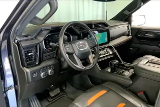 GMC Sierra 1500 2022 4x4 AT4 4p. Cabina Crew 5.8 ft. Caja corta