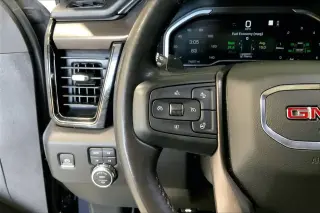 GMC Sierra 1500 2022 4x4 AT4 4p. Cabina Crew 5.8 ft. Caja corta