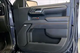 GMC Sierra 1500 2022 4x4 AT4 4p. Cabina Crew 5.8 ft. Caja corta
