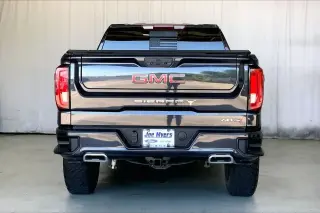 GMC Sierra 1500 2022 4x4 AT4 4p. Cabina Crew 5.8 ft. Caja corta