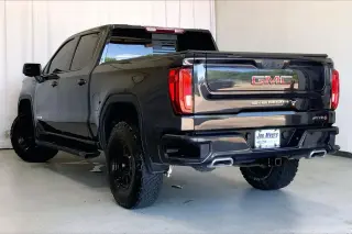 GMC Sierra 1500 2022 4x4 AT4 4p. Cabina Crew 5.8 ft. Caja corta