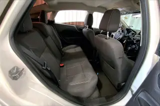 Ford Fiesta 2019 SE 4 puertas Sedan