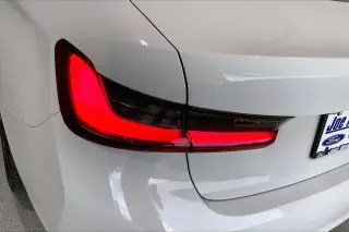 Serie 3 BMW 2022 330i Sedan 4 puertas