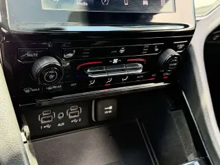 Jeep Grand Cherokee 2022 4x2 Laredo 4 puertas SUV (lanzamiento a mitad de año)