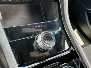 Jeep Grand Cherokee 2022 4x2 Laredo 4 puertas SUV (lanzamiento a mitad de año)