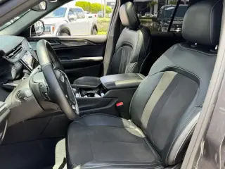 Jeep Grand Cherokee 2022 4x2 Laredo 4 puertas SUV (lanzamiento a mitad de año)