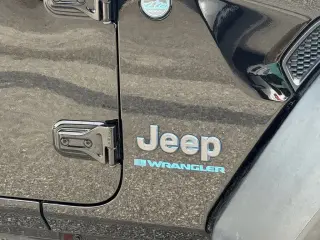 Jeep Wrangler 2025 4x4 Willys '41 4xe 4 puertas SUV