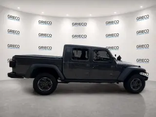 Jeep Gladiator 2023 4x4 Rubicon 4 puertas Crew Cab 5.0 pies. SB