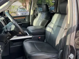 Ram 1500 2018 4x4 Laramie 4 puertas Cabina Crew 6.3 pies. Caja corta Pickup