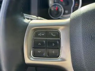 Ram 1500 2018 4x4 Laramie 4 puertas Cabina Crew 6.3 pies. Caja corta Pickup
