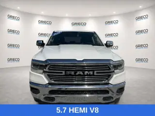 Ram 1500 2020 4x2 Laramie 4 puertas Quad Cab 1.93 m (6.4 pies) Pickup