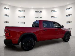 Ram 1500 2025 4x4 Rebel 4 puertas Cabina Crew 5.6 pies. Pickup SB
