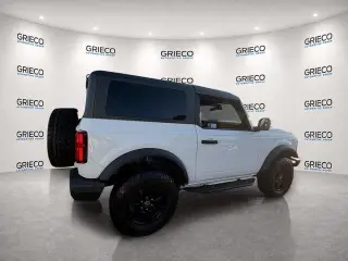 Ford Bronco 2024 4x4 Black Diamond 2 puertas SUV