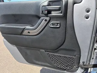 Jeep Wrangler JK Unlimited 2018 4x4 Sahara 4 puertas SUV