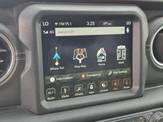 Jeep Wrangler Unlimited 2019 4x4 Sahara Altitude 4 puertas SUV