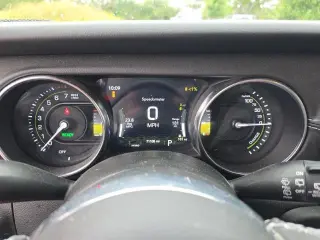 Jeep Wrangler Unlimited 2021 4x4 Sahara 4xe 4 puertas SUV