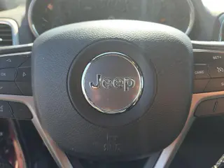 Jeep Grand Cherokee 2020 4x4 Laredo 4 puertas SUV