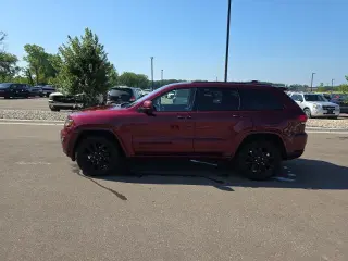 Jeep Grand Cherokee 2020 4x4 Laredo 4 puertas SUV