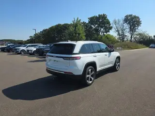 Jeep Grand Cherokee 2023 4x4 Limited 4 puertas SUV
