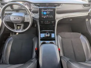 Jeep Grand Cherokee L 2023 4x4 Laredo 4 puertas SUV