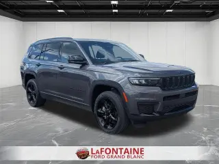 Jeep Grand Cherokee L 2023 4x4 Laredo 4 puertas SUV