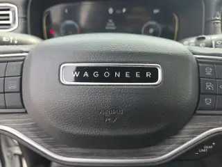 Jeep Wagoneer L 2024 4x4 Serie III 4 puertas SUV